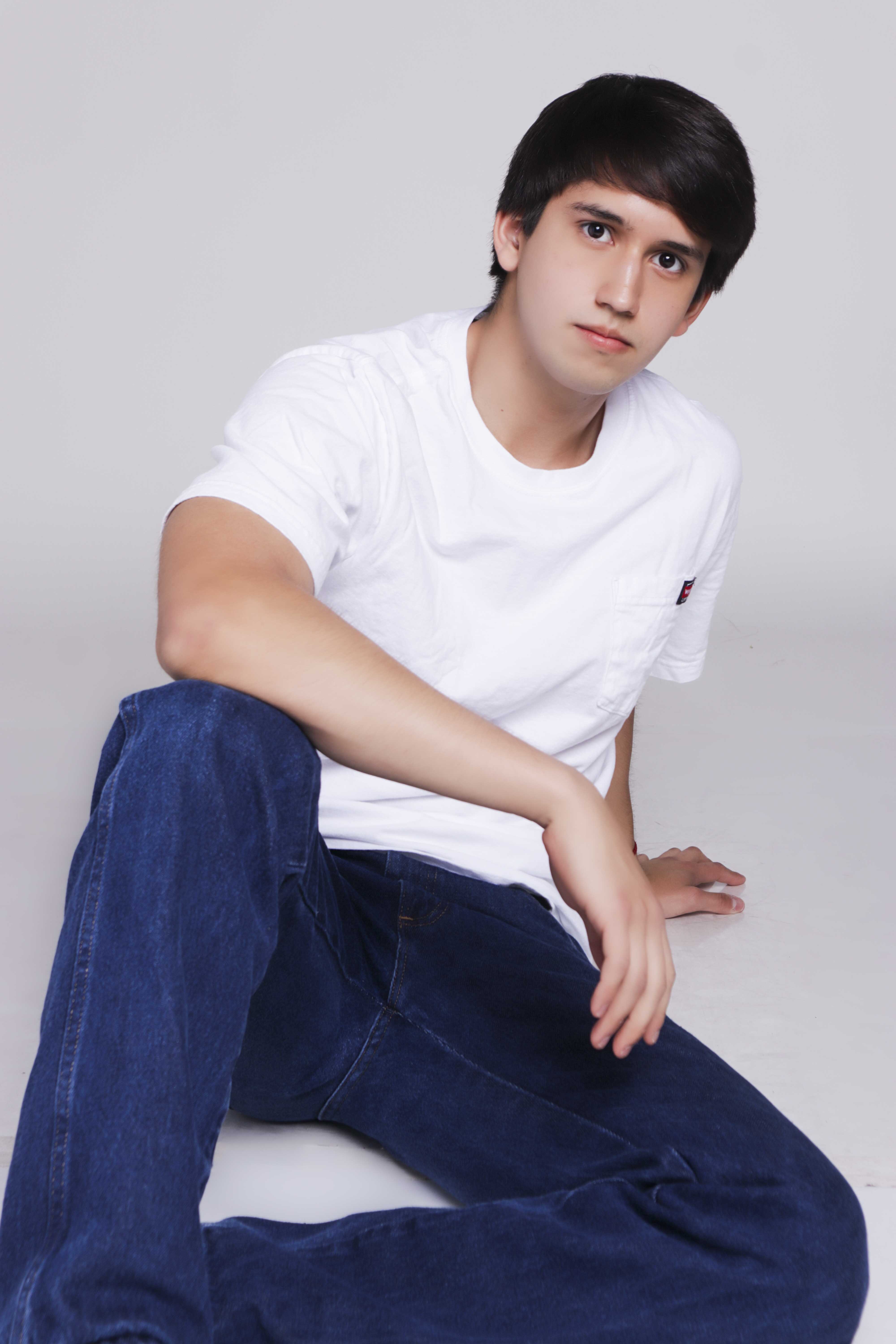 Derek Boyd Modeling Portfolio Image 09 - Fitness & Commercial